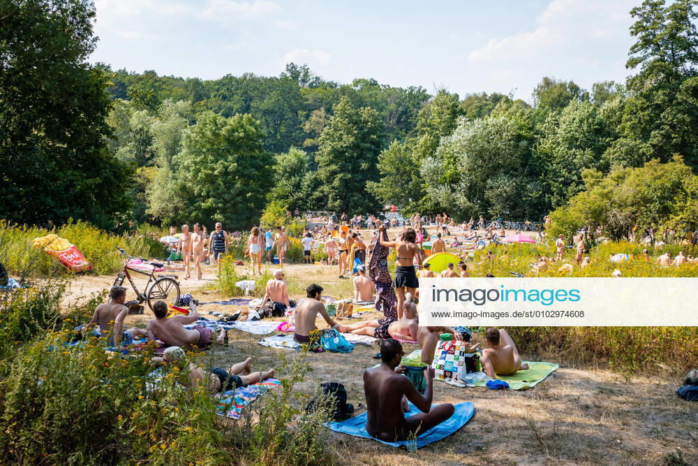 Berlin,Germany,GER,Teufelssee in the Grunewald district of Charlottenburg Wilmersdorf With an outside temperature of over 30 degrees