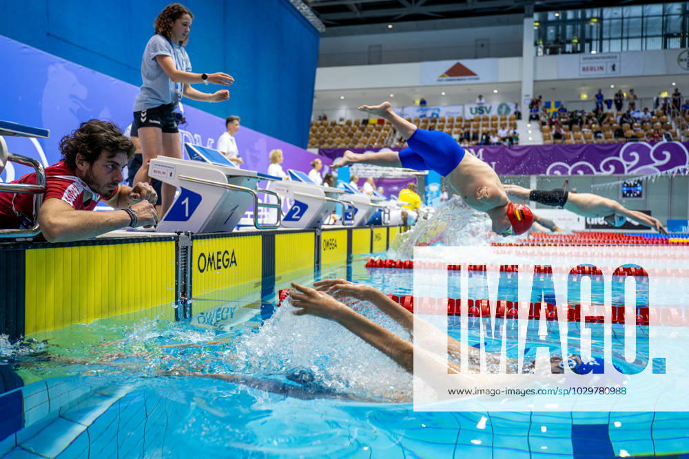 Swimming Berlin 11 05 2023 Para Swimming IDM 2023 Vincenzo Boni ITA Start Josia Topf GER hi