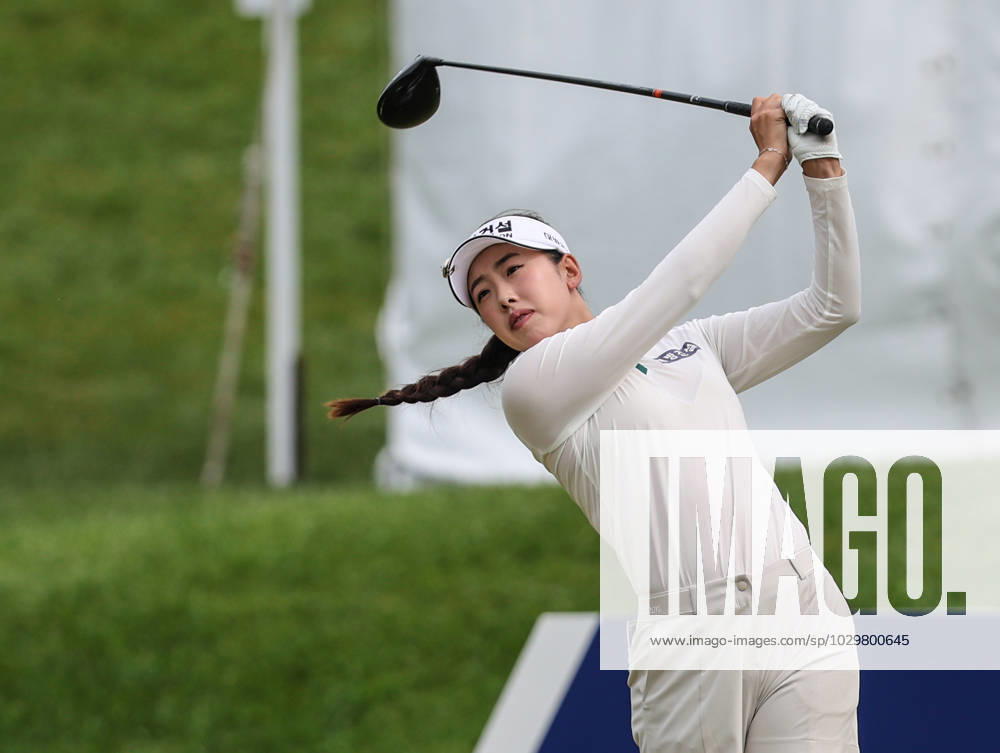 Yealimi Noh from the United States tees off at the first hole during the third round at the Cognizant Founders Cup at the Upper Montclair Country Club in Clifton, NJ. CSM Clifton United States of America - ZUMAc04_ 20230513_zaf_c04_001