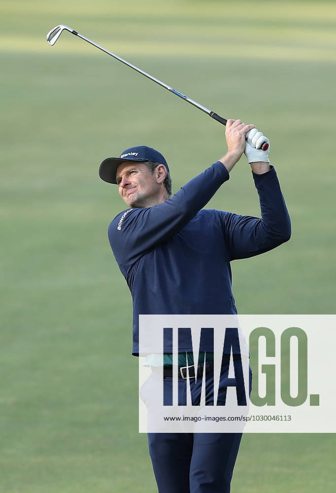 Justin Rose watches his second shot on the 9th hole during the first round of the 2023 PGA, Golf Herren Championship at Oakwood Country Club in Rochester,New York on Thursday, May 18, 2023. PGA20230518131 AARONxJOSEFCZYK