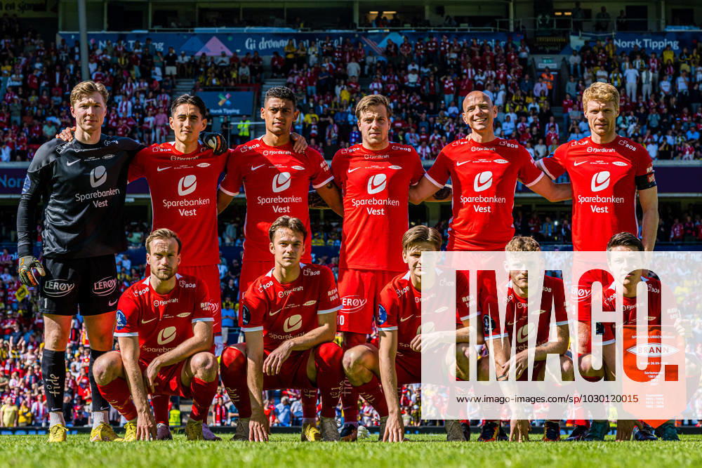 The starting eleven of Brann, from the top left Mathias Dyngeland, Svenn Crone, Japhet Sery Larsen, Frederik Borsting, Ruben Kristiansen, Sivert Heltne Nilsen, Bard Finne, Felix Horn Myhre, David Moller Wolfe, Ole Didrik Blomberg and Mathias Rasmussen poses for a team group photo ahead of the cup final between Brann and Lillestrom on May 20, 2023 in Oslo Photo Marius Simensen BILDBYRAN Cop 238 bbeng brann cupfinale football fotball fotboll fotboll lillestrom lsk nm norgesmesterskapet skb