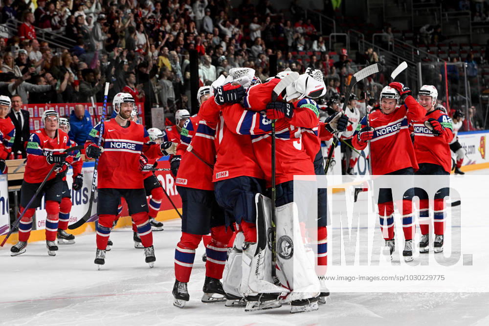 RIGA, LATVIA MAY 22 Norway celebrate the victory during the 2023 IIHF Ice Hockey World Championship Finland Latvia game between Canada and Norway at Arena Riga on May 22, 2023 in Riga, Latvia Riga Arena Riga Latvia