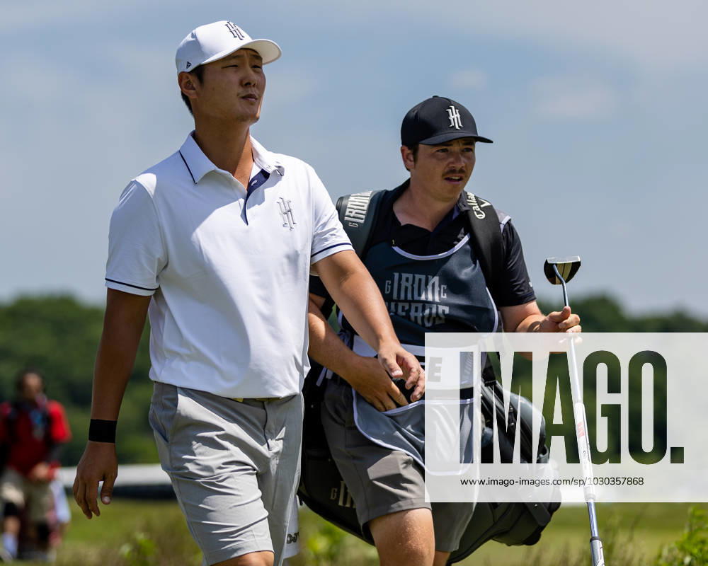 DANNY LEE walks the course during the first round of the LIV Golf DC event at Trump National Golf Club. Potomac Falls USA - ZUMAb237 20230526_znp_b237_028