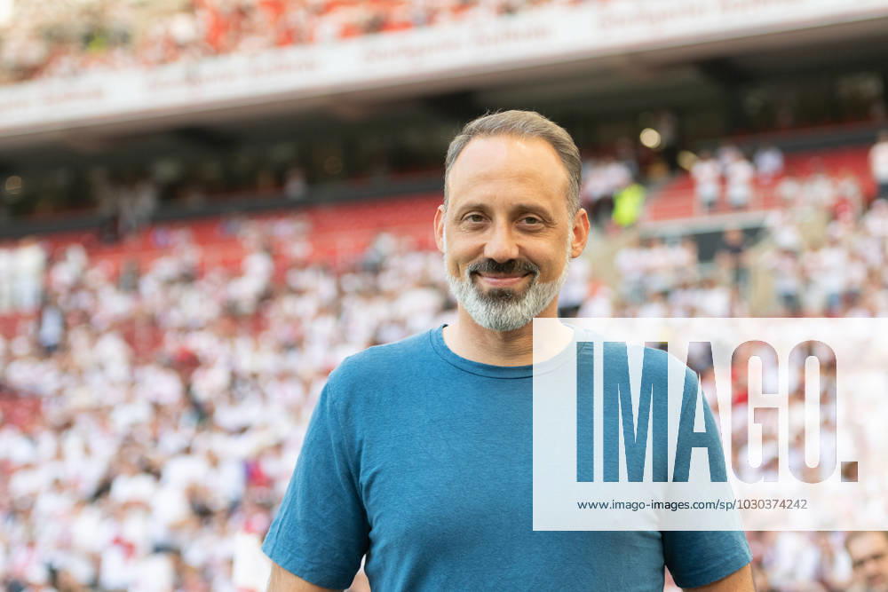 Pellegrino Matarazzo, coach TSG 1899 Hoffenheim, head coach VfB Stuttgart vs TSG 1899 Hoffenheim, football, men, 1 Bundesliga, 34 matchday, season 22 23, GER, 27 05 2023, DFL DFB REGULATES PROHIBIT ANY USE OF PHOTOGRAPHS AS IMAGE SEQUENCES AND OR QUASI VIDEO, VfB Stuttgart vs TSG 1899 Hoffenheim, Football, Men, 1 Bundesliga, 34 Matchday, Season 22 23, GER, 27 05 2023 Stuttgart