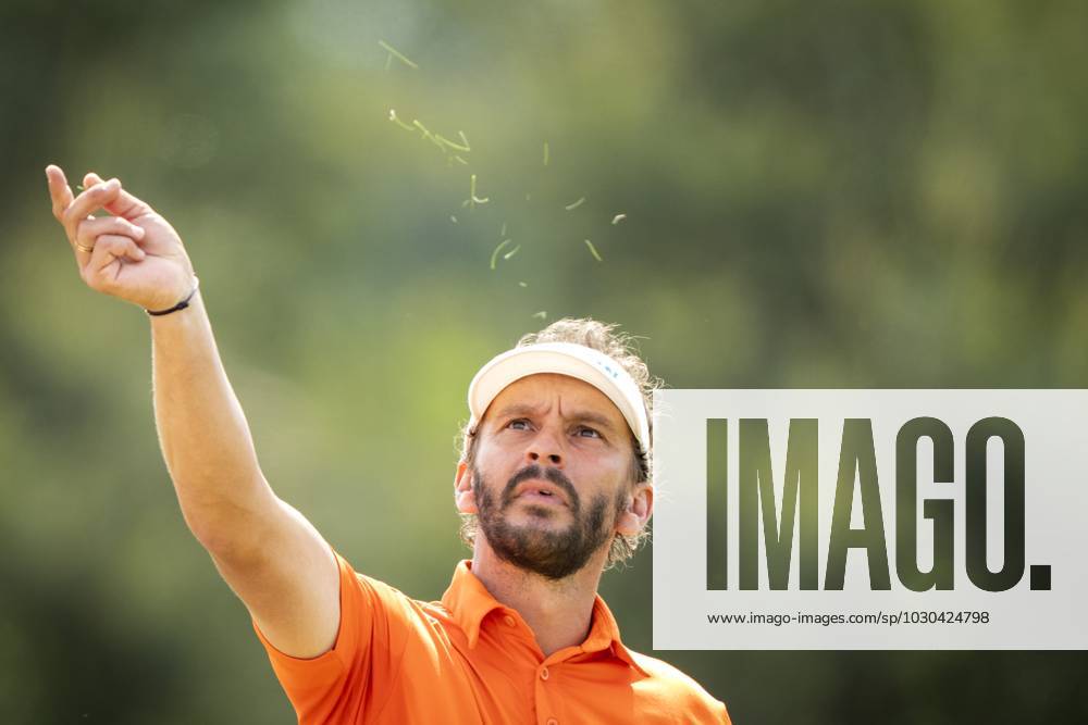 CROMVOIRT - Joost Luiten looks at the wind direction during the 103rd edition of the KLM Open golf tournament. The KLM Open counts as a qualifying tournament for the US Open. AP SANDER KING ANPxSportx IVx 470398686 originalFilename: 470398686