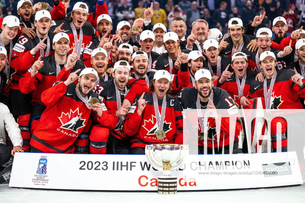 Players of Canada celebrate with the trophy after winning the 2023 IIHF Ice Hockey World Championship final game between Canada and Germany on May 28, 2023 in Tampere Photo Joel Marklund BILDBYRAN code JM JM0489 bbeng ice hockey ice hockey ice hockey world championship 2023 ice hockey world championship world championship 2023 iihf ice hockey world championship final canada canada germany germany jubel world champion world championship champion