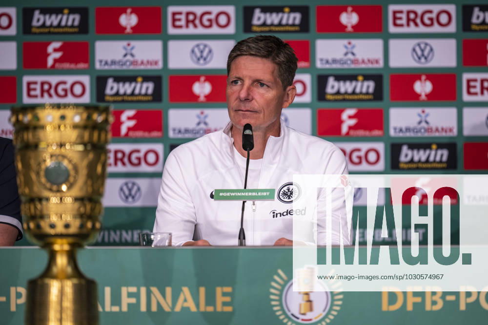 football DFB Cup final 2023, RB Leipzig Eintracht Frankfurt, training and press conference, v l coach Oilver Glasner Eintracht Frankfurt Berlin