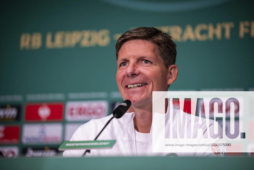 football DFB Cup final 2023, RB Leipzig Eintracht Frankfurt, training and press conference, v l coach Oilver Glasner Eintracht Frankfurt Berlin