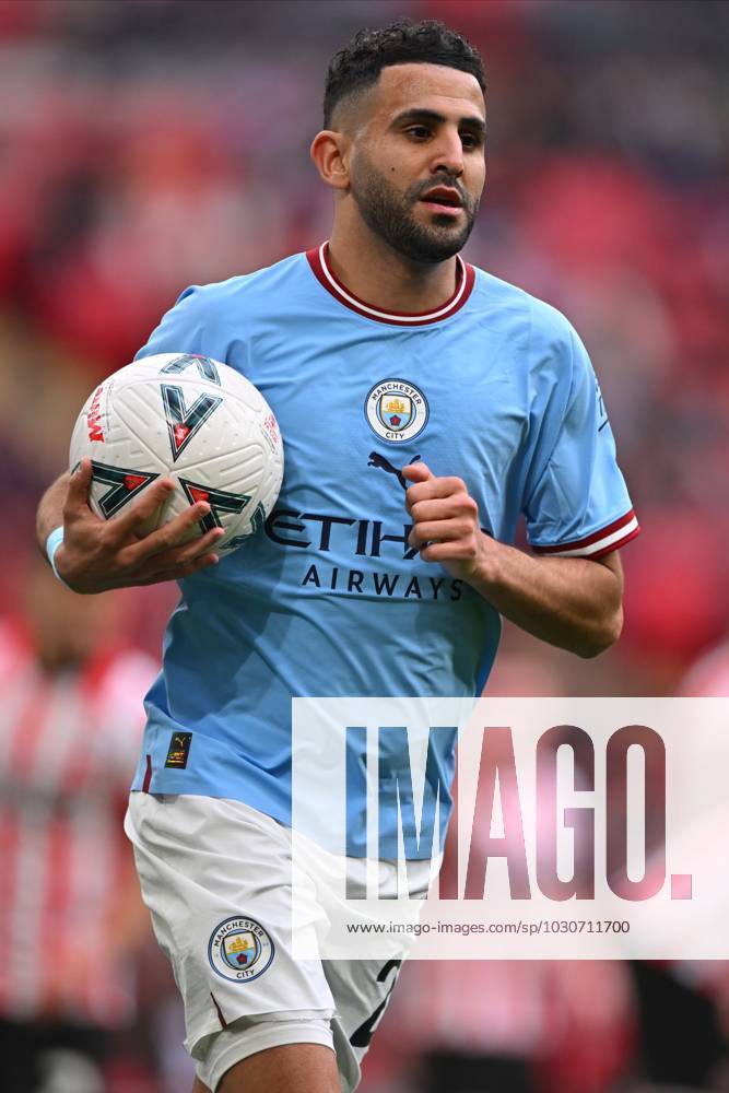 Manchester City V Sheffield United: Emirates Fa Cup Semi Final Riyad Mahrez of Manchester City with the match ball during the Emirates FA Cup Semi Final match between Manchester City and Sheffield United at Wembley Stadium on April 22, 2023 in London, England. London ENGLAND UNITED KINGDOM