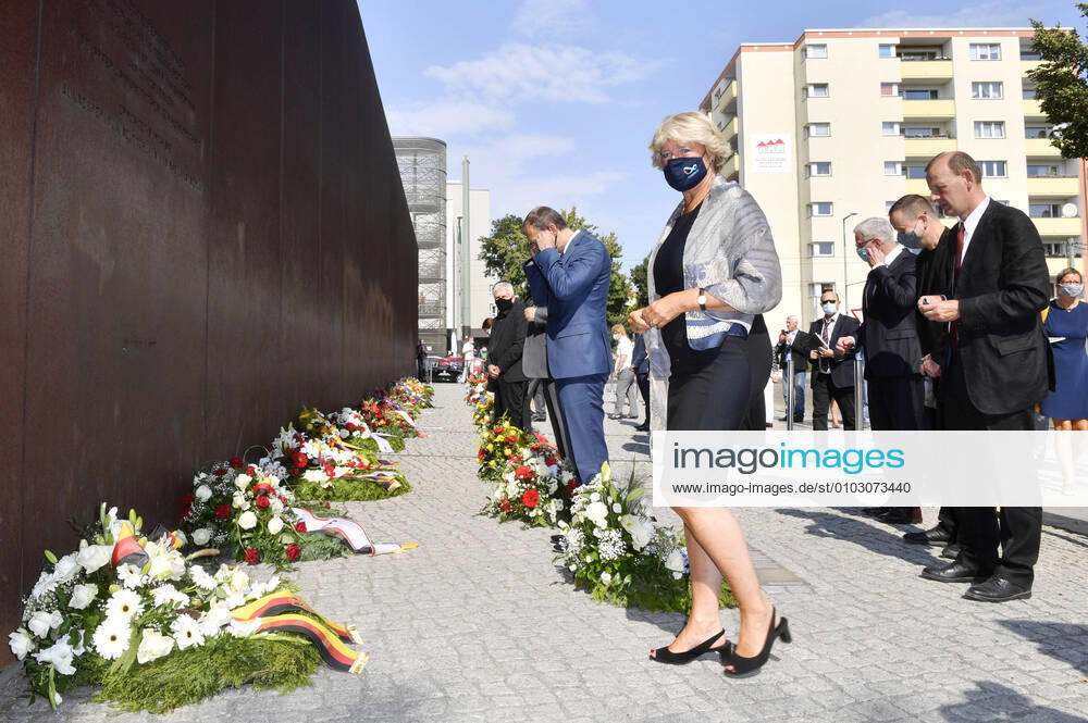 Michael Müller and Monika Grütters at the commemoration and wreath-laying ceremony for the anniversary of the construction of the Berlin Wall in the chapel and memorial of the Berlin Wall Memorial Berlin, 13 08 2020 Foto:xF.xFuturexImage