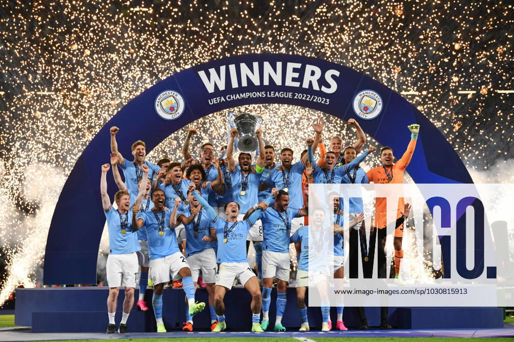KW23 Foto Massimo Paolone LaPresse 10 Giugno 2023 - Istanbul, Turchia - calcio - Manchester City vs Inter - UEFA Champions League 2022 2023 - Finale - Stadio Olimpico Ataturk. Nella foto: i giocatori del Manchester City festeggiano per la vittoria della Champions League 2022 2023 June 10, 2023 Istanbul, Turkey - sport, soccer - Manchester City vs Inter - UEFA Champions League 2022 2023 - Final - Ataturk Olympic Stadium. In the pic: Manchester City players celebrate for winning the 2022 2023 Champions League