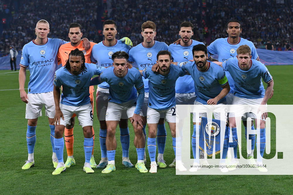 Soccer Champions League Final Manchester City Inter Milan on 10 06 2023 at Ataturk Olympic Stadium in Istanbul team photo team photo Manchester City back row f l n r Erling Haaland Manchester Ederson Manchester Rodri Manchester John Stones Manchester Ruben Dias Manchester Manuel Akanji Manchester front row f l n r Nathan Ake Manchester Jack Grealish Manchester Bernardo Silva Manchester Ilkay Gündogan Manchester Kevin De Bruyne Manchester