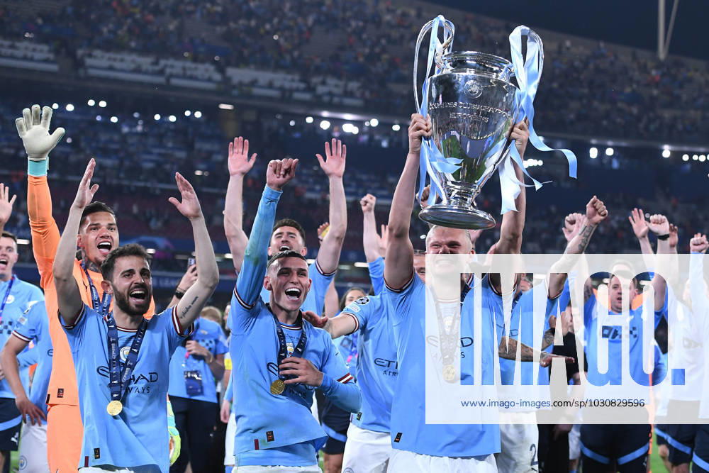 Soccer Champions League final Manchester City Inter Milan on 10 06 2023 at Ataturk Olympic Stadium in Istanbul Erling Haaland Manchester with trophy cup handle pot