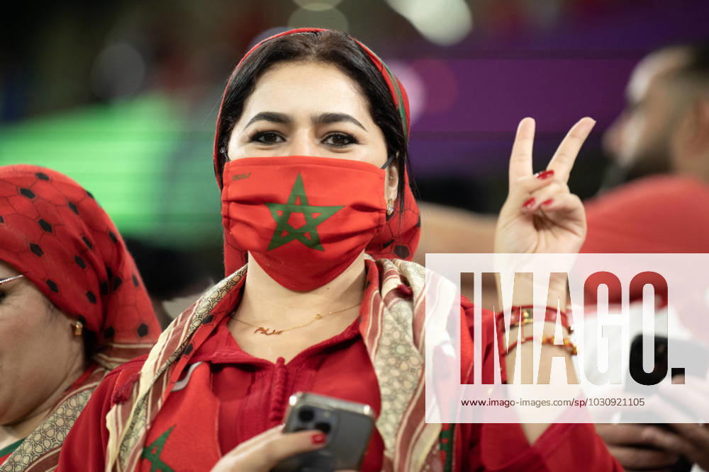 Morocco v Spain - Round of 16 - FIFA World Cup, WM, Weltmeisterschaft, Fussball Doha. Marocan fans attend the FIFA World Cup Qatar 2022 Round of 16 match between Morocco v Spain at the Al-Thumama Stadium, on December 06, 2022 in Doha, Qatar. Photo by David Niviere ABACAPRESS.COM DOHA Qatar