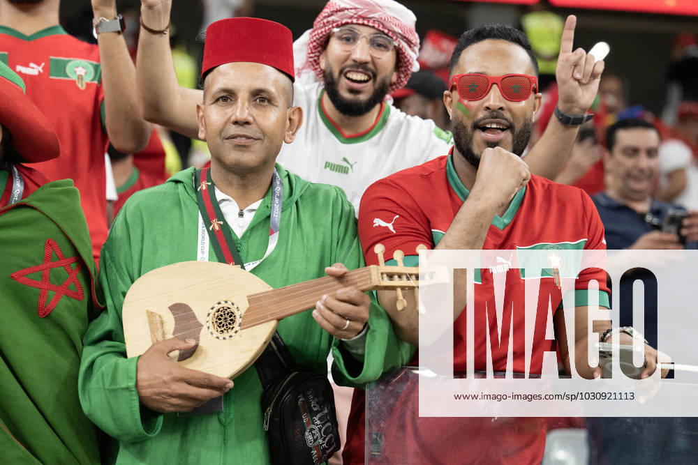 Morocco v Spain - Round of 16 - FIFA World Cup, WM, Weltmeisterschaft, Fussball Doha. Marocan fans attend the FIFA World Cup Qatar 2022 Round of 16 match between Morocco v Spain at the Al-Thumama Stadium, on December 06, 2022 in Doha, Qatar. Photo by David Niviere ABACAPRESS.COM DOHA Qatar