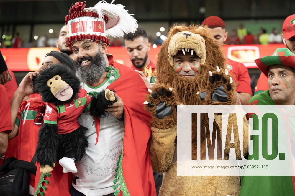 Morocco v Spain - Round of 16 - FIFA World Cup, WM, Weltmeisterschaft, Fussball Doha. Marocan fans attend the FIFA World Cup Qatar 2022 Round of 16 match between Morocco v Spain at the Al-Thumama Stadium, on December 06, 2022 in Doha, Qatar. Photo by David Niviere ABACAPRESS.COM DOHA Qatar