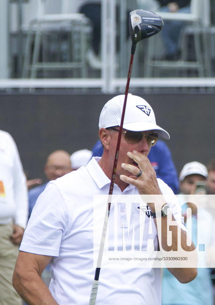 Phil Mickelson tees off during a practice round prior to the 123rd US Open Championship at The Los Angeles Country Club on Wednesday June 14, 2023 in Los Angeles, California. JAVIER ROJAS PI Los Angeles USA - ZUMAp124 20230614_zaa_p124_014