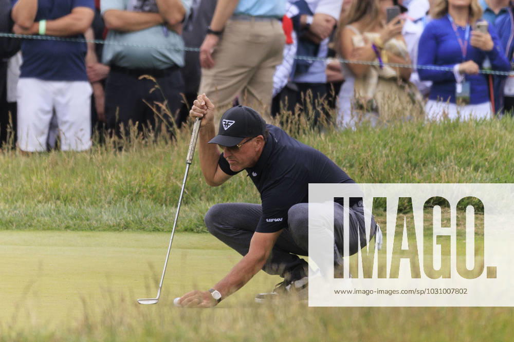 Phil Mickelson during the First round of the LACC 123rd U.S. Open Championship on Thursday June 15, 2023 held at the Los Angeles Country Club in Los Angeles, California. JAVIER ROJAS PI LOS ANGELES USA - ZUMAp124 20230615_zaa_p124_018