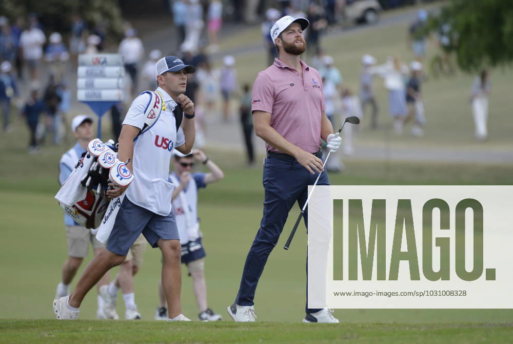 Chris Kirk watches his ball on the 10th fairway during the first round of the 2023 U.S. Open Golf Championship at the Los Angeles Country Club in Los Angeles, California on Thursday, June 15, 2023. LAP20230615942 MIKExGOULDING