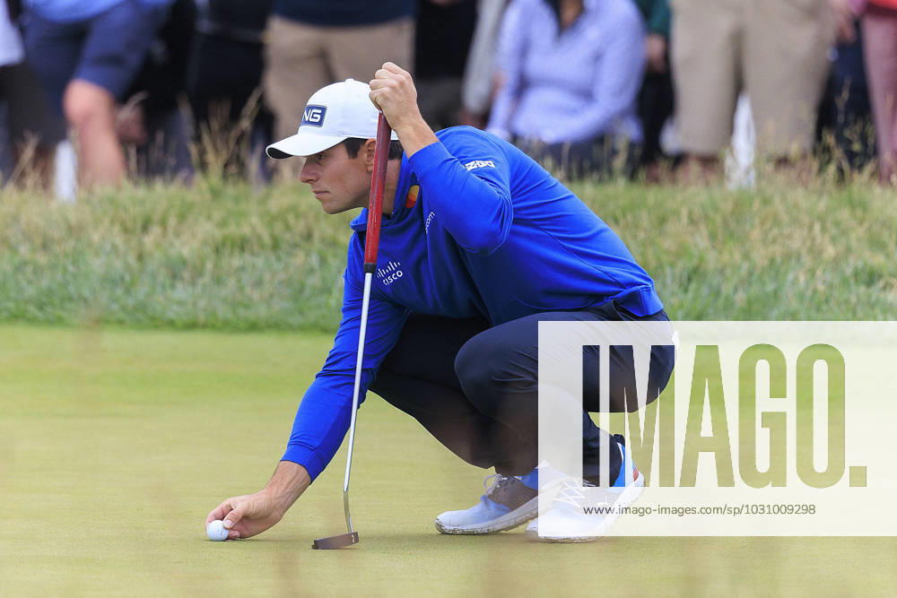 Viktor Hovland lines up his putt during the First round of the LACC 123rd U.S. Open Championship on Thursday June 15, 2023 held at the Los Angeles Country Club in Los Angeles, California. JAVIER ROJAS PI Los Angeles USA - ZUMAp124 20230615_zaa_p124_024