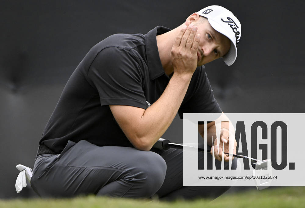 Wyndham Clark waits to putt on the 17th green during the second round of the 2023 U.S. Open Golf Championship at the Los Angeles Country Club in Los Angeles on Friday, June 16, 2023. LAP20230616223 ALEXxGALLARDO