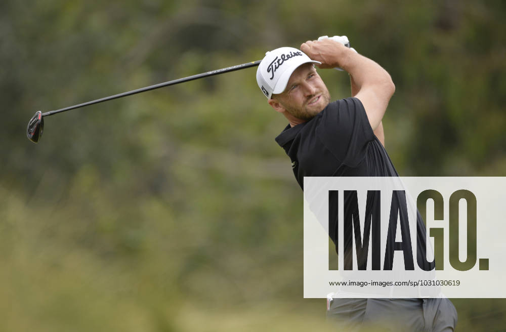 Wyndham Clark tees off on the 7th hole during the second round of the 2023 U.S. Open Golf Championship at the Los Angeles Country Club in Los Angeles, California on Friday, June 16, 2023. LAP20230616943 MIKExGOULDING