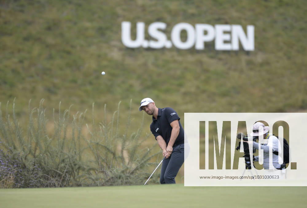 Wyndham Clark hits his second shot on the 7th hole during the second round of the 2023 U.S. Open Golf Championship at the Los Angeles Country Club in Los Angeles, California on Friday, June 16, 2023. LAP20230616945 MIKExGOULDING