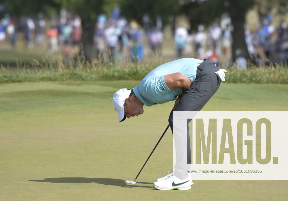 Rory McIlroy of Northern Ireland reacts after missing a birdie putt on the tenth hole during the final round of the 2023 U.S. Open Golf Championship at the Los Angeles Country Club in Los Angeles, California on Sunday, June 18, 2023. LAP20230618761 MIKExGOULDING