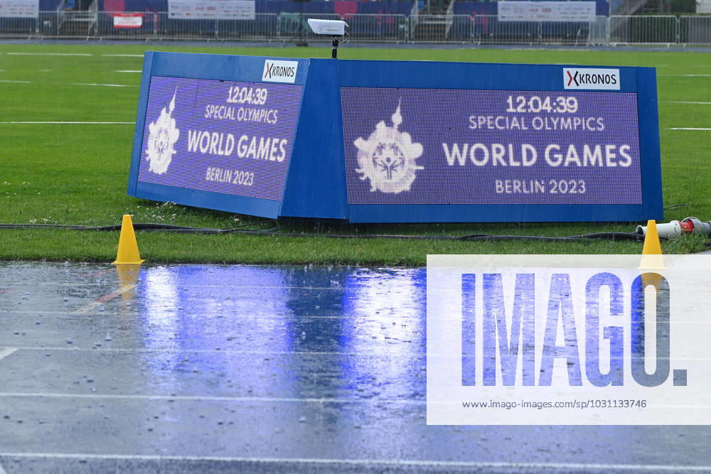 Berlin, Germany, June 20th 2023: Heavy rain at Olympiapark during the Special Olympics World Games Berlin 2023 - Men s 800m - Olympiapark. (Ryan Sleiman SPP)