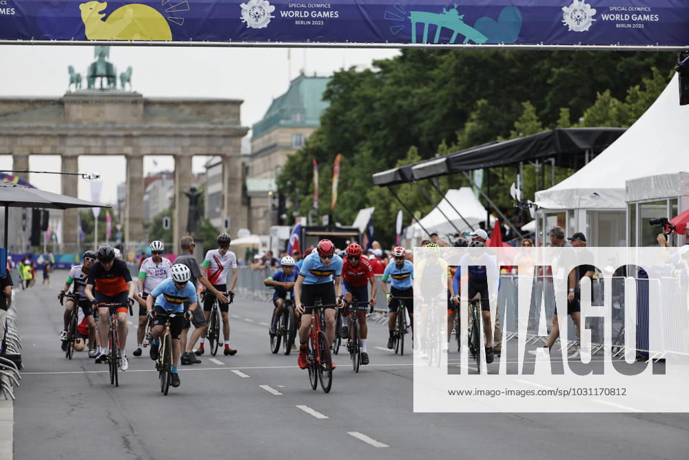 SEPCIAL OLYMPICS WORLD GAMES Special Olympics World Games Berlin 2023 6 day 22 June 2023 cycling start men race 25km Berlin Straße des 17 Junis Berlin Germany