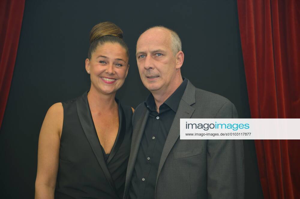 Mario Basler with his girlfriend Doris Büld 05 16 wow Mario Basler and Doris Büld at the celebration of the 60th birthday of Clemens Tönnies on 27 May 2016 in Rheda Wiedenbrück Germany German German man woman ex former former soccer player soccer player soccer coach coach german soccer coach birthday party birthday gala crossways half standing smiling neutral
