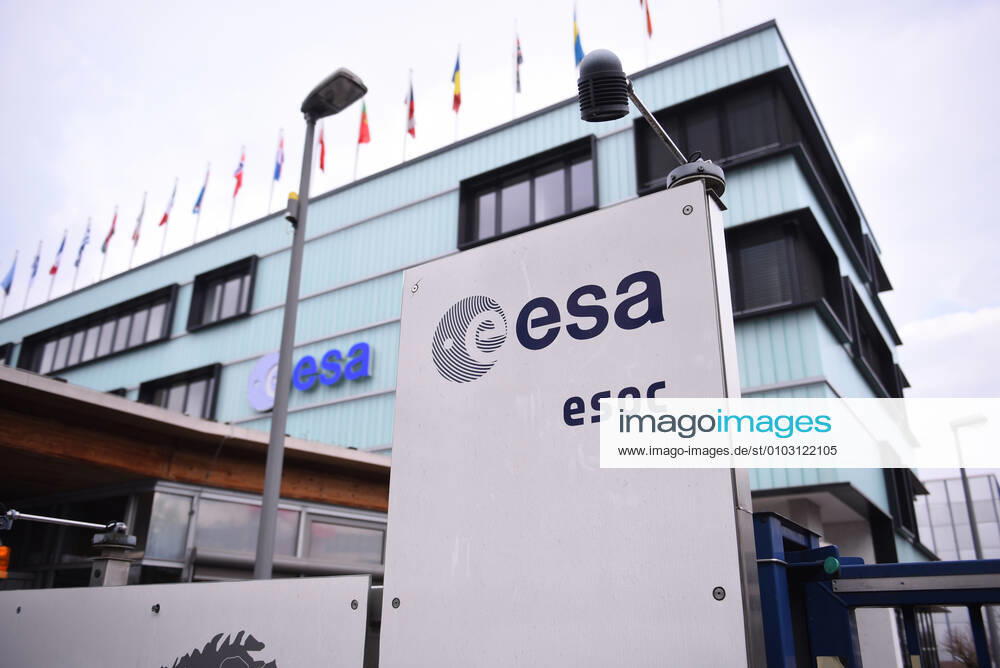 ESA Press Conference, Astronaut Dr Matthias Maurer 02 02 2017 Darmstadt x1x ESA, European Space Operations Center Press Conference, Introduction of ESA Astronaut Dr Matthias Maurer In the picture l r exterior view, building Frankfurt Frankfurt Hessen Germany