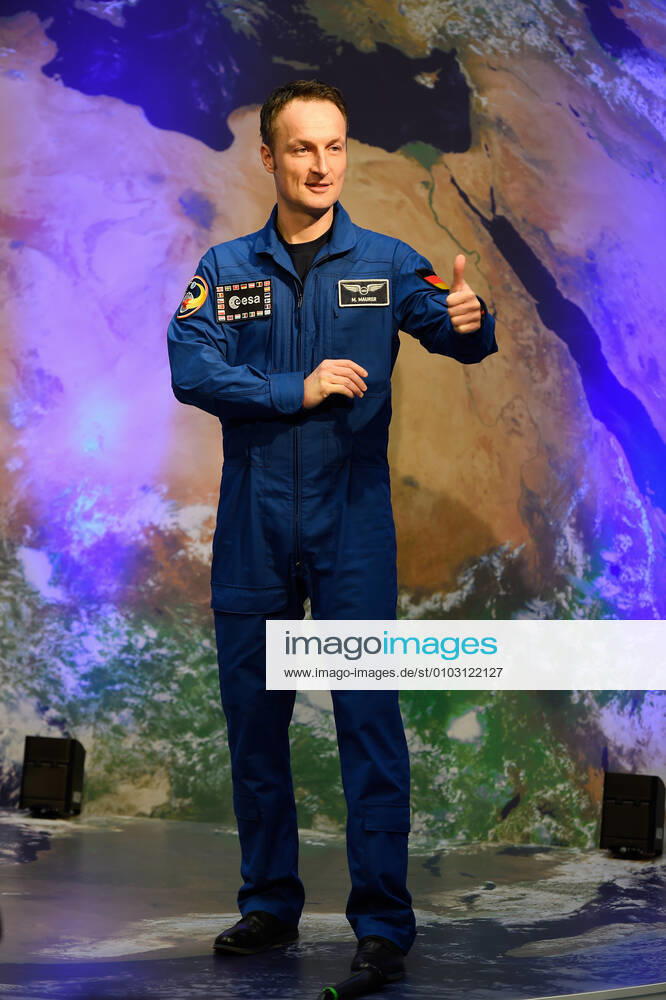 ESA Press Conference, Astronaut Dr Matthias Maurer 02 02 2017 Darmstadt x1x ESA, European Space Operations Center Press Conference, Introduction of ESA Astronaut Dr Matthias Maurer In the picture l r Dr Matthias Maurer Frankfurt Frankfurt Hessen Germany