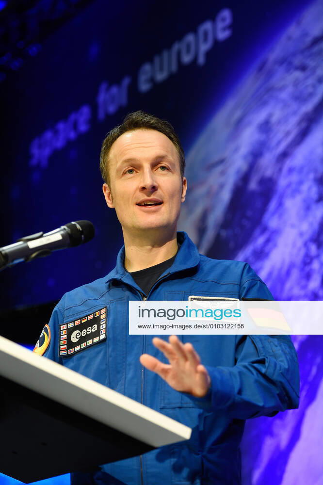 ESA Press Conference, Astronaut Dr Matthias Maurer 02 02 2017 Darmstadt x1x ESA, European Space Operations Center Press Conference, Introduction of ESA Astronaut Dr Matthias Maurer In the picture l r Dr Matthias Maurer Frankfurt Frankfurt Hessen Germany