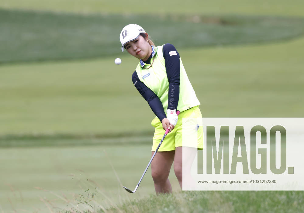 Ayaka Furue of Japan hits a pitch shot to the 15th green in the final round of the KPMG Women s PGA, Golf Herren Championship at Baltusrol Golf Club in Springfield, NJ on Sunday, June 25, 2023. Yin Ruoning of China won the championship with a score of 8 under par. NYP20230625119 JohnxAngelillo