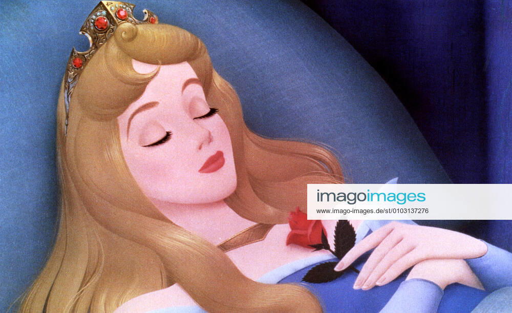 SLEEPING BEAUTY PRINCESS AURORA YOU MUST CREDIT: WALT DISNEY Date: 1959. Strictly editorial use only in conjunction with the promotion of the film. Credit line mandatory. This image is copyright of the film company and is supplied under the terms of issue as film still. No commercial or book cover use permitted without prior consent from the film company. Mandatory credit line: Image courtesy Ronald Grant Archive Mary Evans