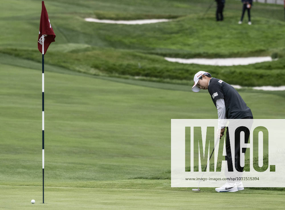 Hyo Joo Kim of Korea just misses a birdie putt on the 14th green in round one of the Women s U.S. Open at Pebble Beach, California on Thursday, July 6, 2023. PBP2023070629 TERRYxSCHMITT
