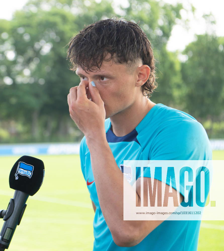 Football, men, season 2023 24, 2 Bundesliga, Hertha BSC, training, media round with Fabian Reese Hertha BSC 10 07 2023,