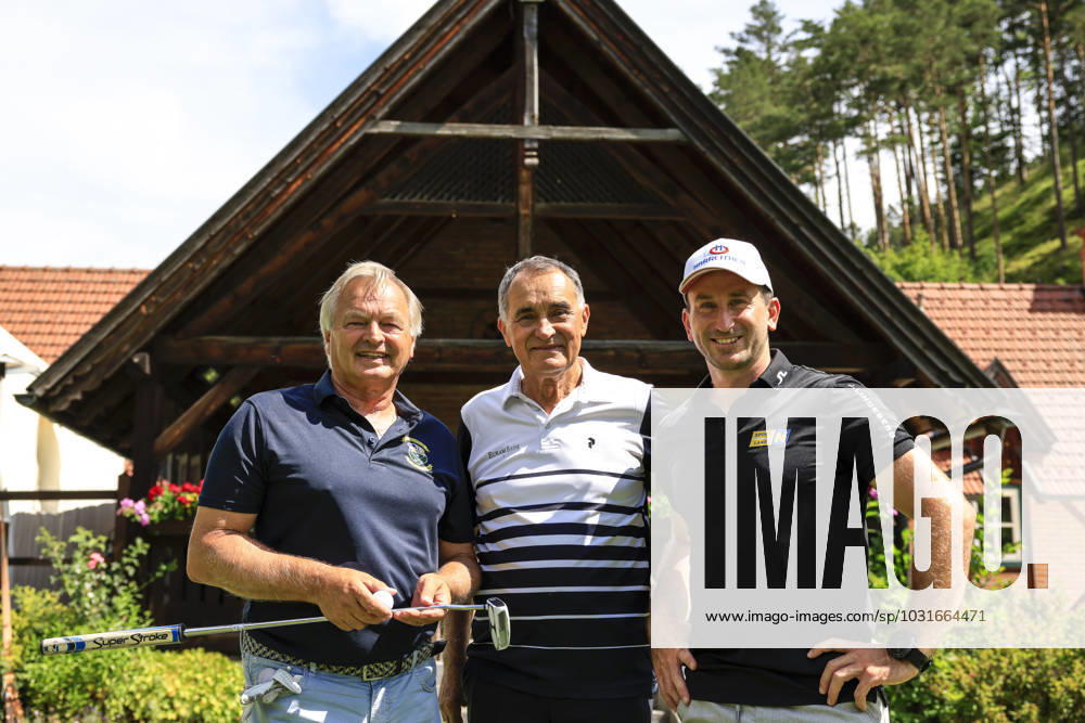 GOLF - EURAM Bank Open 2023 RAMSAU,AUSTRIA,12.JUL.23 - GOLF - Challenge Tour, EURAM Bank Open 2023, GC Adamstal. Image shows Hans Pum, president Franz Wittmann (GC Admastal) and Marc Digruber. GEPAxpictures Buehner