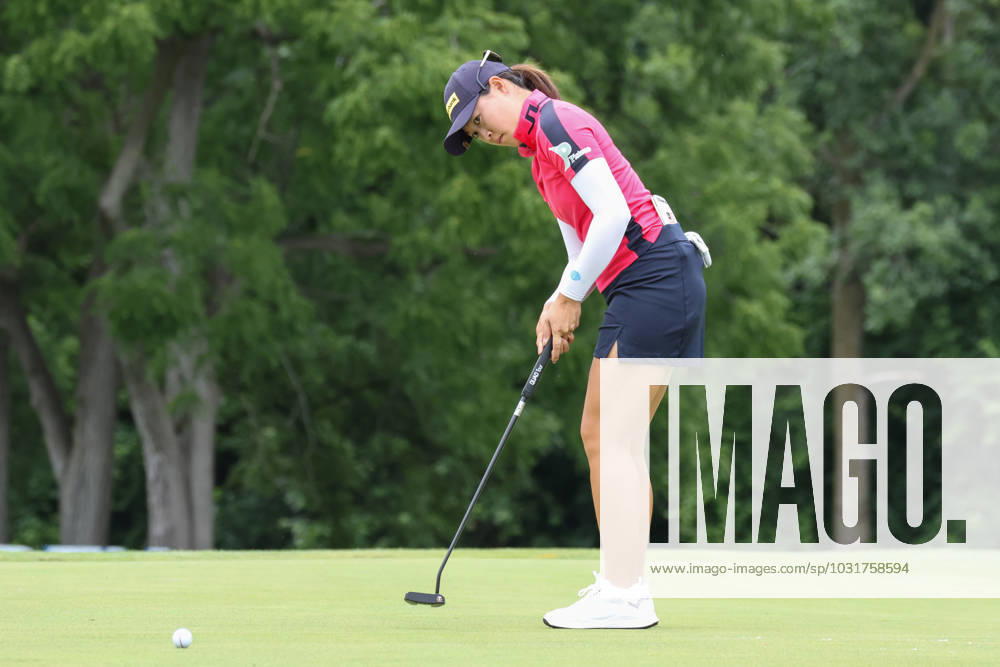 SYLVANIA, OH - JULY 13: Kelly Tan, of Malaysia, puts on the 18th green during the first round of the LPGA, Golf Damen Dana Open on July 13, 2023 at Highland Meadows Golf Club in Sylvania, Ohio. (Photo by Scott W. Grau Icon Sportswire) GOLF: JUL 13 LPGA Dana Open Icon23071332