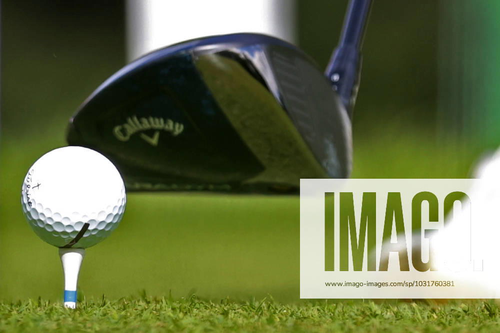 SYLVANIA, OH - JULY 13: LPGA, Golf Damen golfer Lydia Ko hovers her driver over her ball before hitting her tee shot on the 17th hole during the first round of the Dana Open on July 13, 2023, at Highland Meadows Golf Club in Sylvania, Ohio. (Photo by Brian Spurlock Icon Sportswire) GOLF: JUL 13 LPGA Dana Open Icon230713096