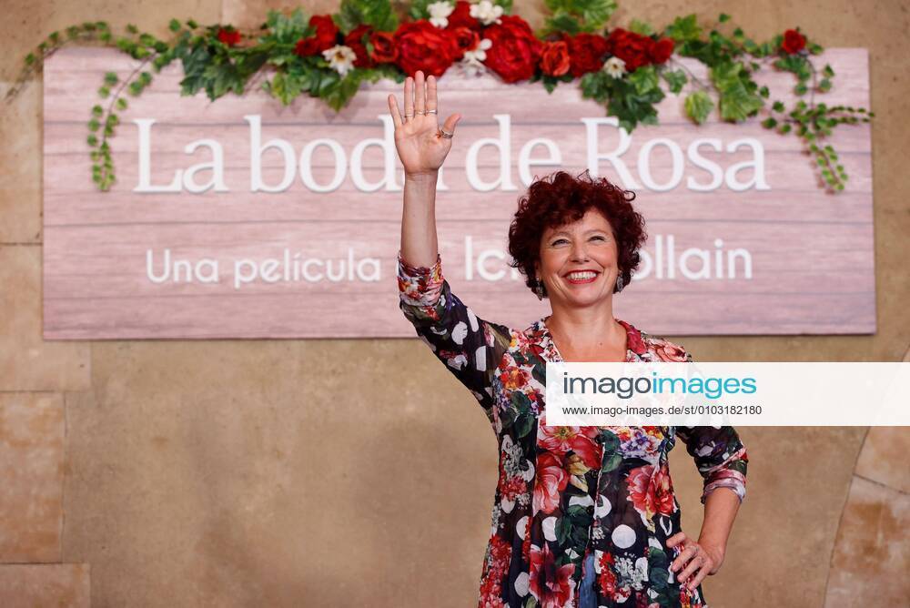 Spanish film director, Iciar Bollain, poses for the photographers during the presentation of her film Rosa s Wedding in Madrid, Spain, 18 August 2020. The film opens in Spanish cinemas on 21 August 2020. Presentation of film Rosa s Wedding !ACHTUNG: NUR REDAKTIONELLE NUTZUNG!