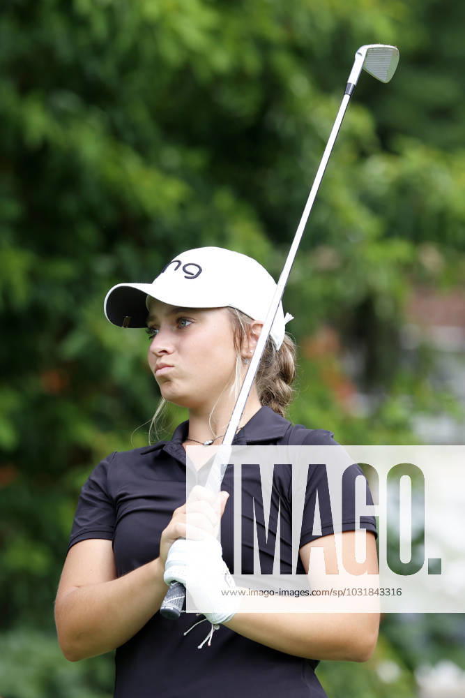 SYLVANIA, OH - JULY 15: Amateur Mia Hammond plays her tee shot on the 14th hole during the third round of the Dana Open on July 15, 2023, at Highland Meadows Golf Club in Sylvania, Ohio. (Photo by Brian Spurlock Icon Sportswire) GOLF: JUL 15 LPGA, Golf Damen Dana Open Icon230715085