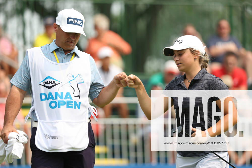 Dana Open Mia Hammond celebrates with her caddie after putting in for a birdie on the second green during the final round of the Dana Open at Highland Meadows Golf Club in Sylvania, Ohio USA, on Sunday, July 16, 2023. Sylvania Ohio United States