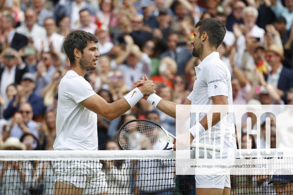 Novak Djokovic congratulates the winner Carlos Alcaraz, final, final match