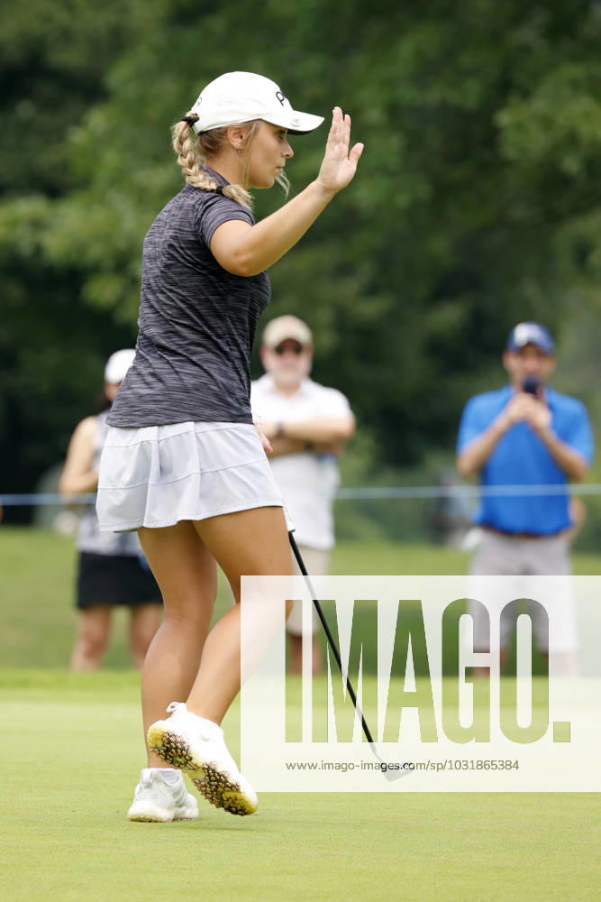 SYLVANIA, OH - JULY 15: Fifteen year old amateur golfer Mia Hammond reacts to making a birdie putt on the 13th hole during her final round of the Dana Open on July 16, 2023, at Highland Meadows Golf Club in Sylvania, Ohio. (Photo by Brian Spurlock Icon Sportswire) GOLF: JUL 15 LPGA, Golf Damen Dana Open Icon230716049