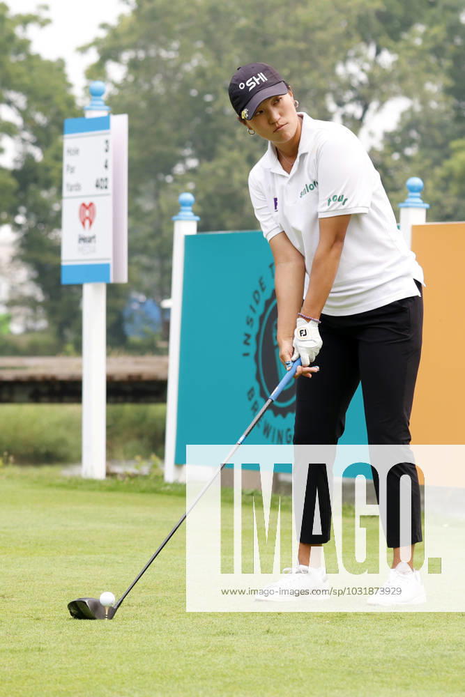 SYLVANIA, OH - JULY 16: LPGA, Golf Damen golfer Annie Park plays her tee shot on the 3rd hole during the final round of the Dana Open on July 16, 2023, at Highland Meadows Golf Club in Sylvania, Ohio. (Photo by Brian Spurlock Icon Sportswire) GOLF: JUL 16 LPGA Dana Open Icon230716150
