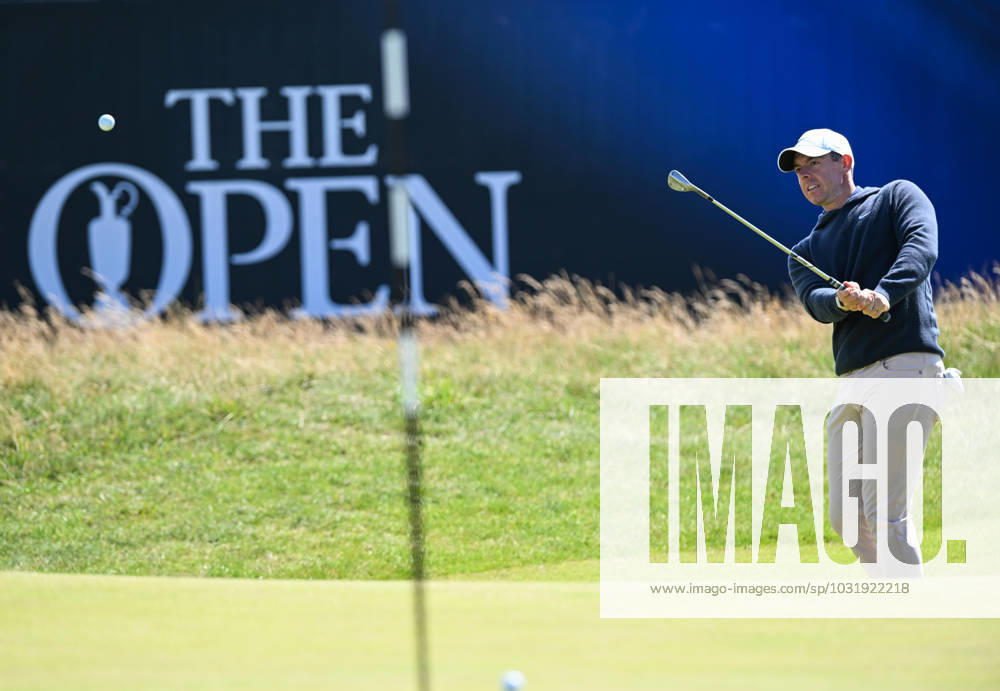 Mandatory Credit: Photo by Greig Cowie Shutterstock (14012011eu) Rory McIlroy on the 1st Green The British Open Championship, Practice, Golf, Royal Liverpool Golf Club, Liverpool, UK - 17 Jul 2023 The British Open Championship, Practice, Golf, Royal Liverpool Golf Club, Liverpool, UK - 17 Jul 2023