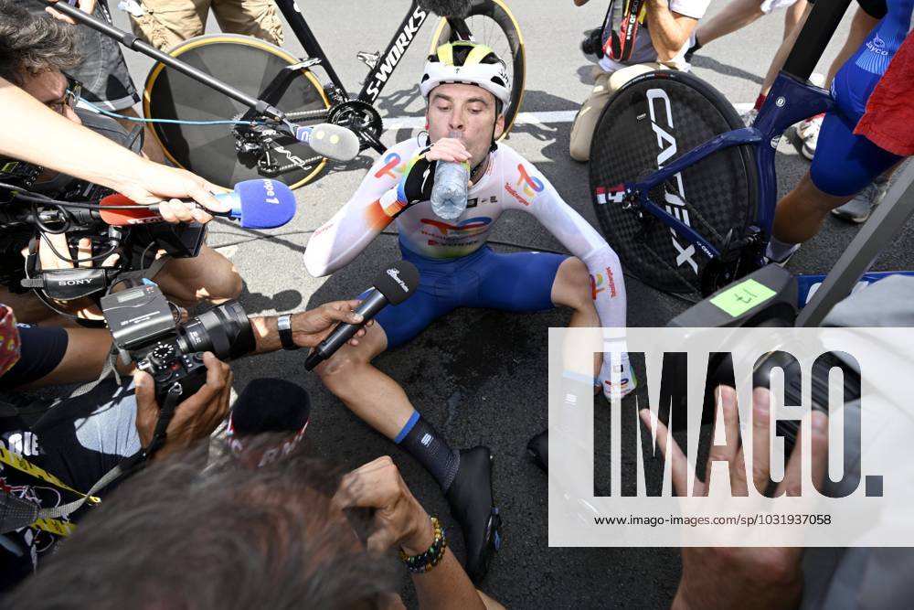 KW29 Tour de France 2023 - Stage 16 COMBLOUX, FRANCE - JULY 18 : Latour Pierre (FRA) of TotalEnergies during stage 16 of the 110th edition of the Tour de France 2023 cycling race, a individual time trial of 22 kms with start in Passy and finish in Combloux on July 18, 2023 in Combloux, France, 18 07 2023 ( Motordriver Kenny Verfaillie - Combloux France