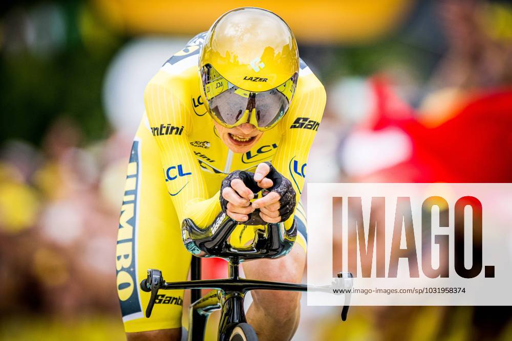 KW29 Danish Jonas Vingegaard of Jumbo-Visma pictured in action during stage 16 of the Tour de France cycling race, an individual time trial from Passy to Combloux (22,4 km), France, Tuesday 18 July 2023. This year s Tour de France takes place from 01 to 23 July 2023. JASPERxJACOBS x70774803x